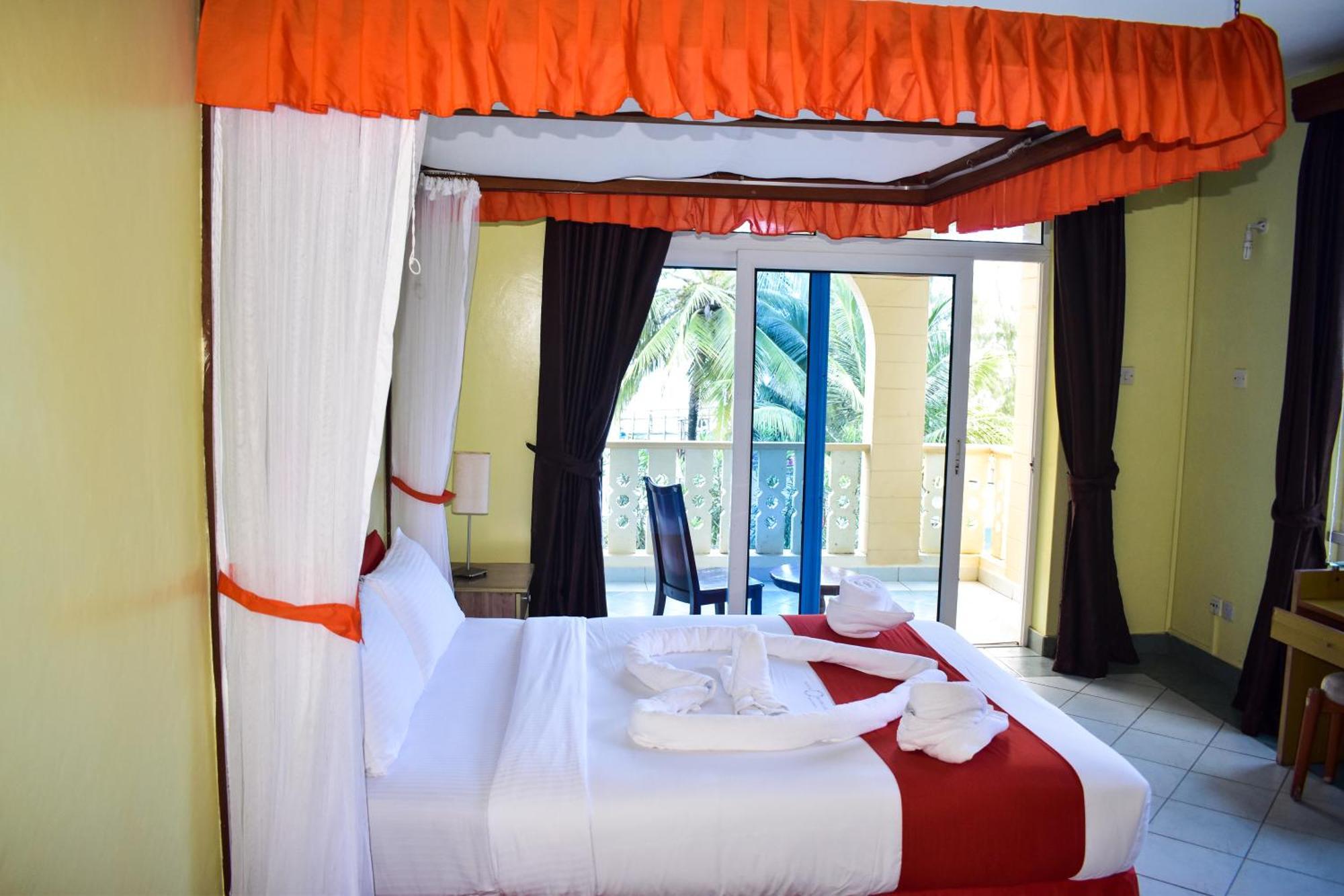 Azul Margarita Beach Resort Bamburi Bagian luar foto